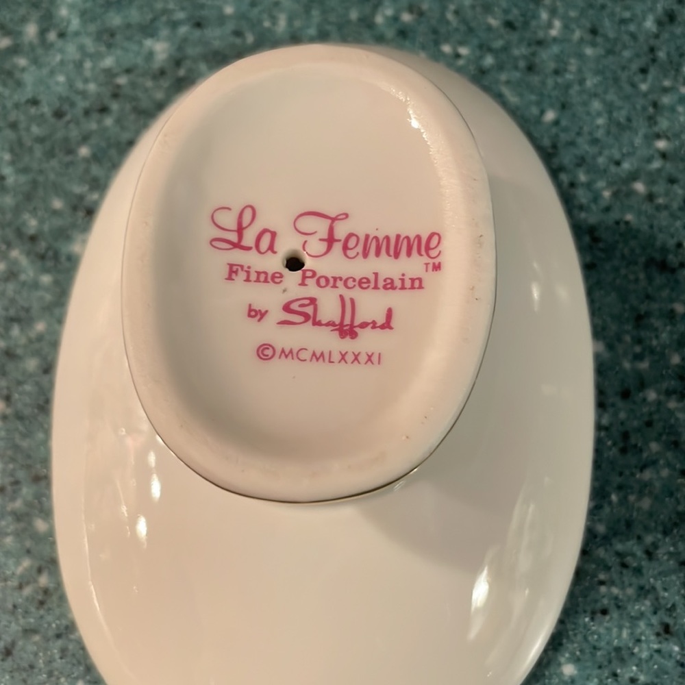 Vintage Fine Porcelain La Femme by Shafford trinket dish - Picture 2 of 6
